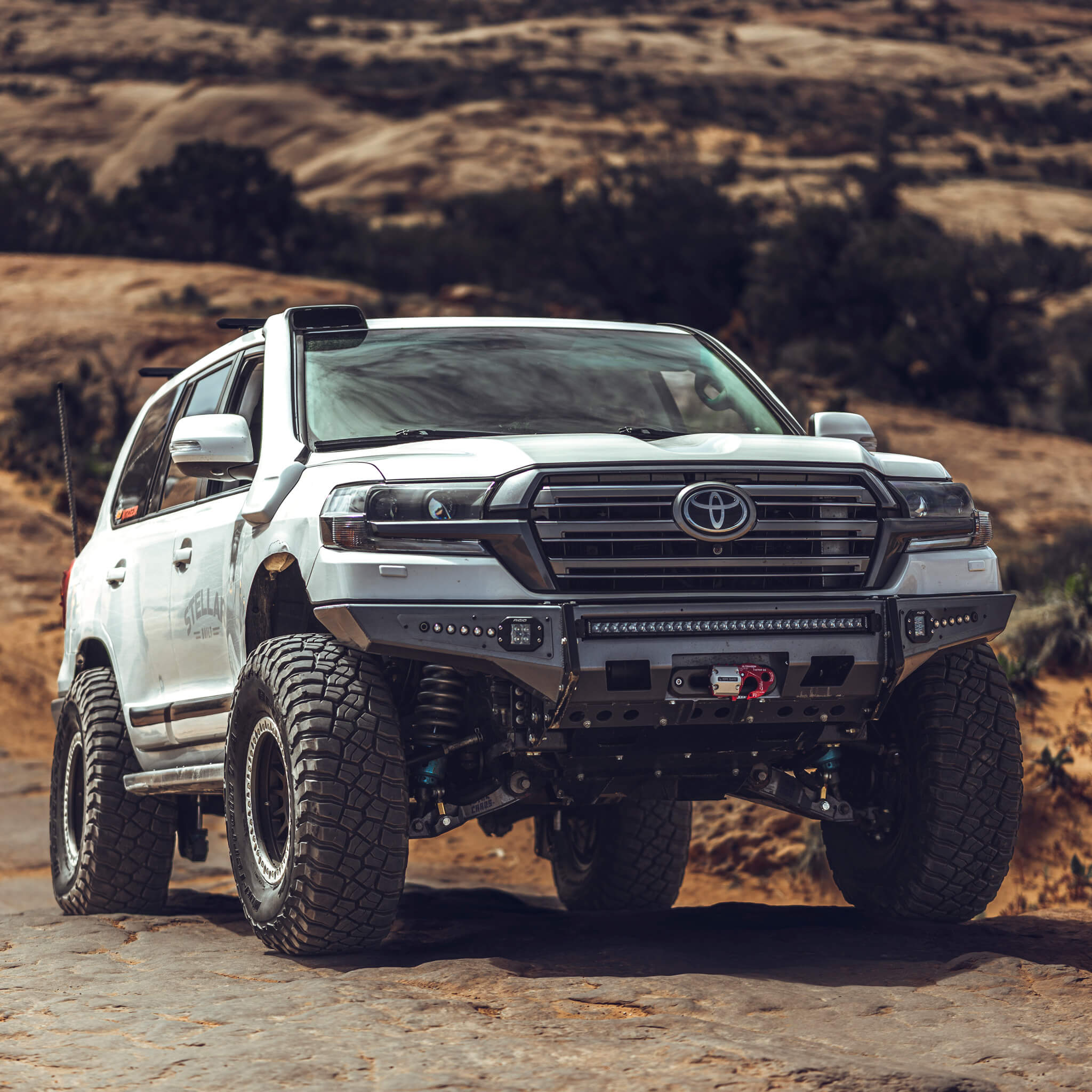  LC200-stellar-front02