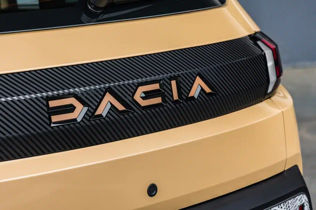 DACIA - NAJNOWSZE MODELE, TRENDY MOTORYZACYJNE I PRZYSZŁOŚĆ MARKI