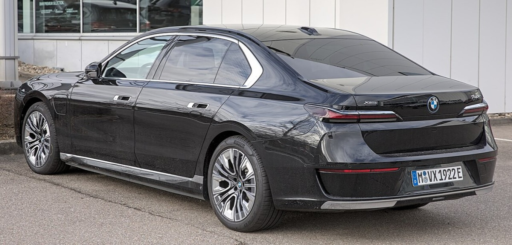 Felgi do BMW Serii 7 G70 i BMW i7 – 5x112, ET, rozmiary i dobór felg