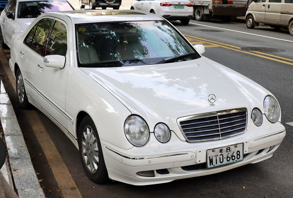 Felgi do Mercedes-Benz Klasy E II (W210 Sedan / S210 Kombi 'Okularnik') oraz E 50 / E 55 AMG – rozstaw 5x112, otwór 66,6 mm, ET i dobór kół