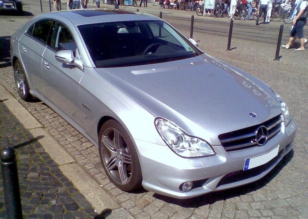 Felgi do prekursora 4-drzwiowych coupe Mercedes-Benz CLS I (C219) oraz CLS 55 / 63 AMG – rozstaw 5x112, unikalne niskie ET i montaż kół