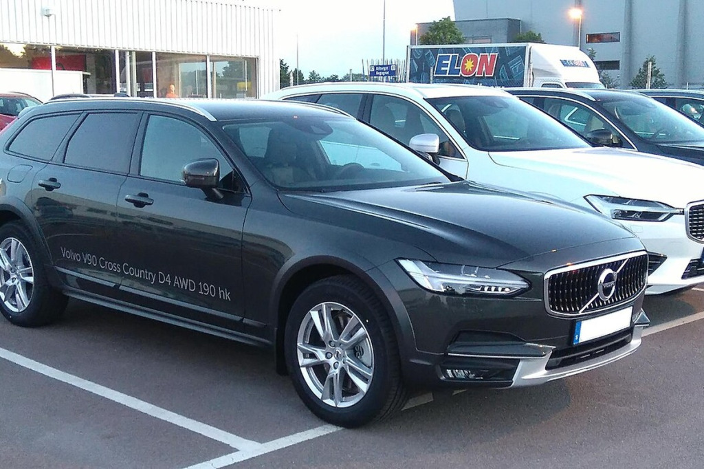 Felgi do Volvo V90 Cross Country – rozstaw 5x108, otwór 63.4 mm, SPA CC i felgi 18–21"