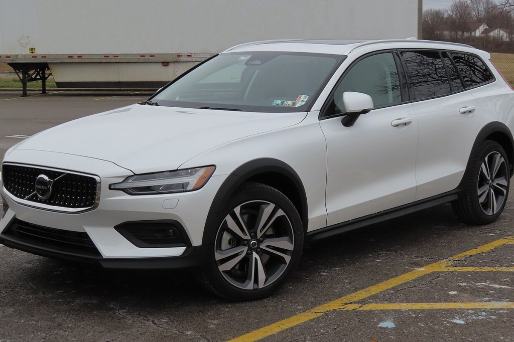 Felgi do Volvo V60 I Cross Country – rozstaw 5x108, otwór 63.4 mm, P3 CC i opony