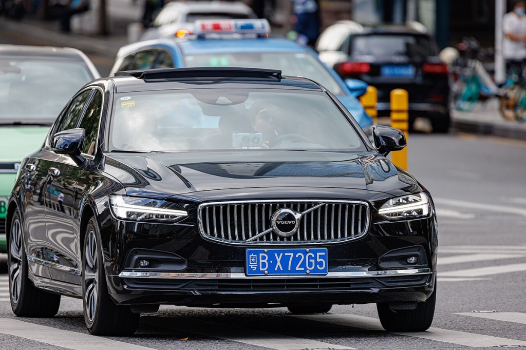 Felgi do Volvo S90 – luksusowa limuzyna, rozstaw 5x108, SPA, T8 Recharge i felgi 18–21"