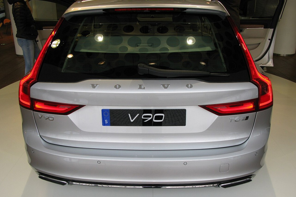 Felgi do Volvo V90 II – flagowe kombi, rozstaw 5x108, otwór 63.4 mm, SPA i koła 18–21"