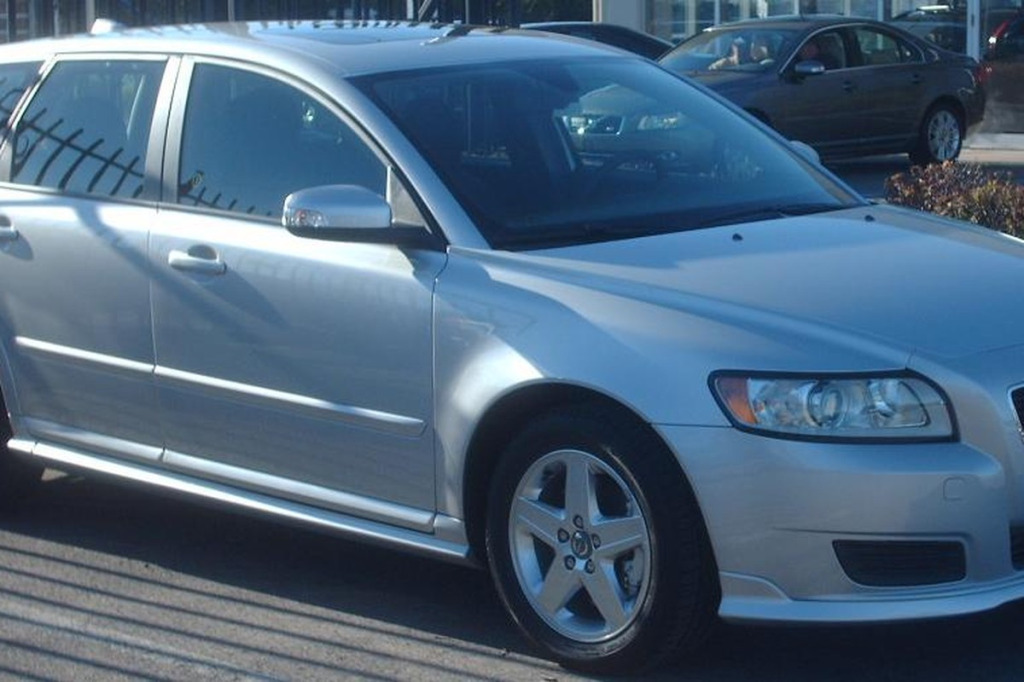 Felgi do Volvo V50 – rozstaw 5x108, otwór 63.4 mm, nakrętki M12x1.5, T5 AWD, D5 i ET