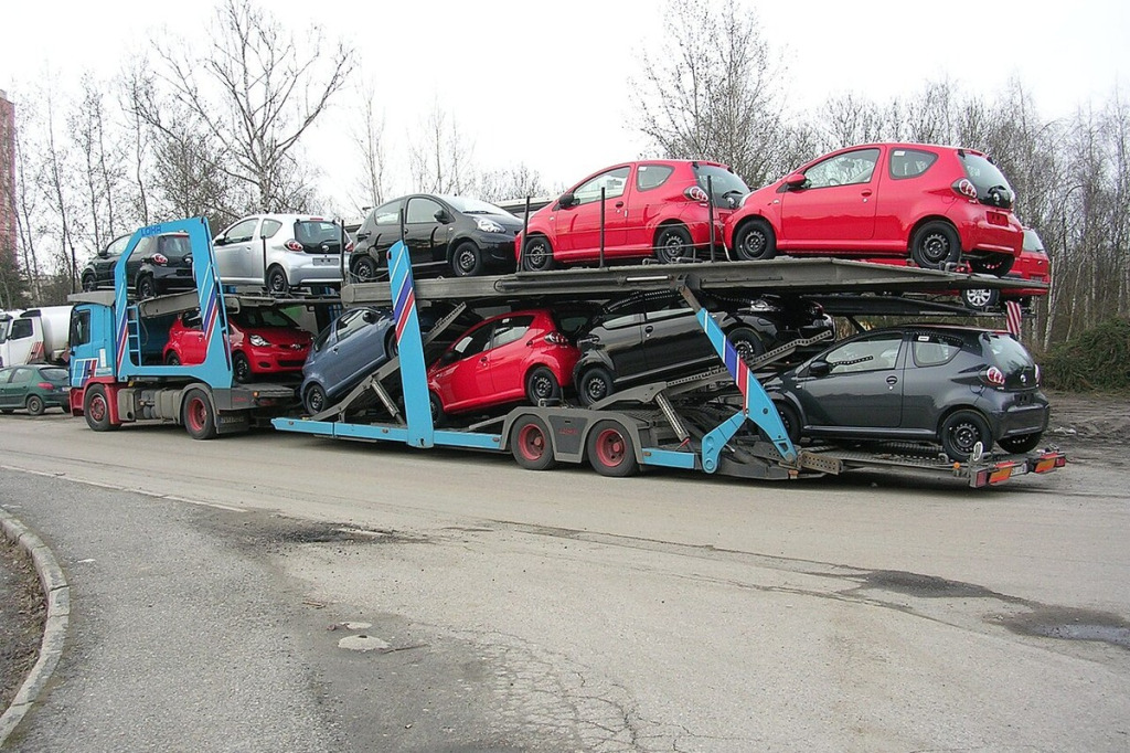 Felgi do Toyota Aygo I – rozstaw 4x100, otwór 54.1 mm, TPCA Kolín, ET 39 i montaż