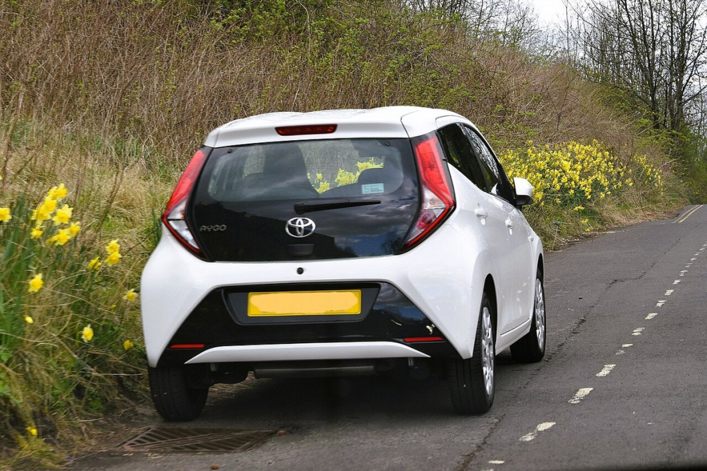 Felgi do Toyota Aygo II – rozstaw 4x100, otwór 54.1 mm, stylistyka X, ET i dobór felg