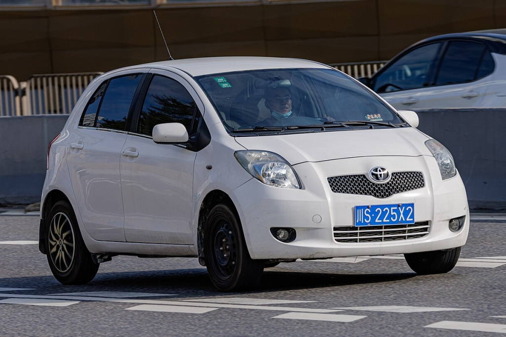 Felgi do Toyota Yaris II oraz TS 1.8 Dual VVT-i (133 KM) – rozstaw 4x100, ET i koła 17"