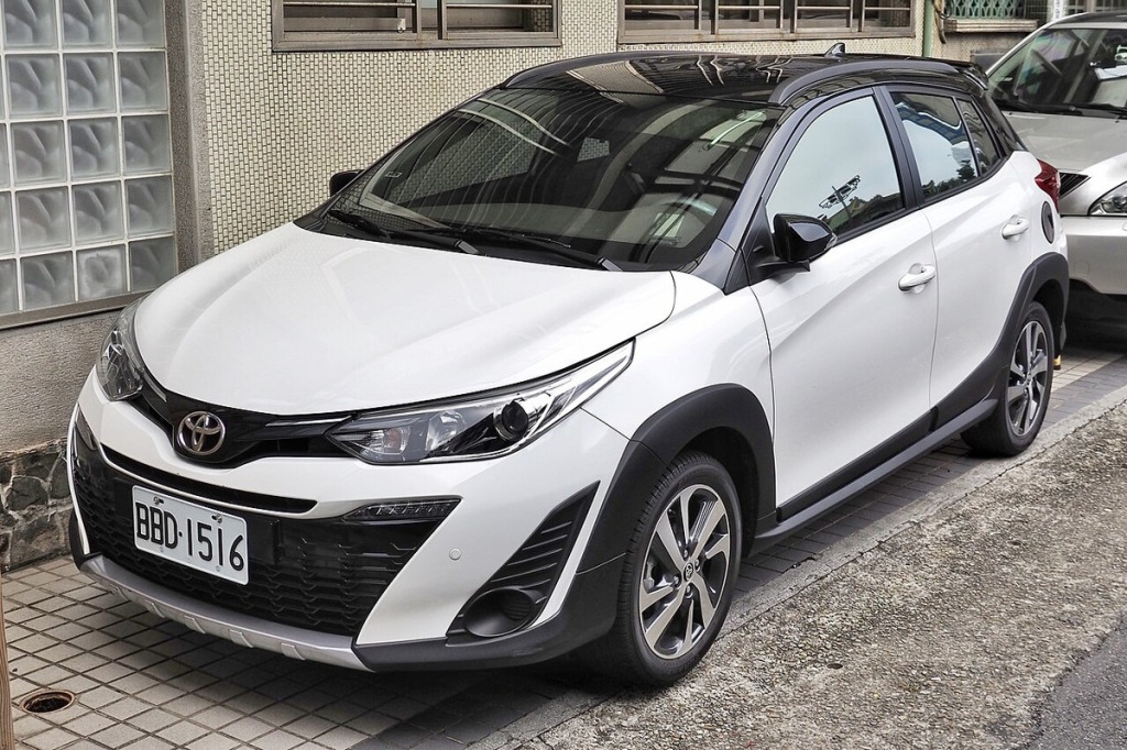 Felgi do Toyota Yaris Cross – miejski SUV GA-B, rozstaw 5x114.3, AWD-i i koła 16–18"