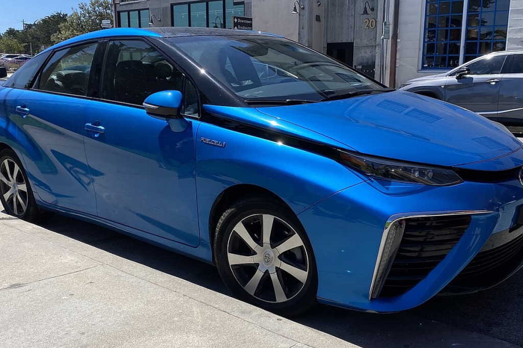 Felgi do Toyota Mirai – wodorowa limuzyna FCV (Mirai I FWD / Mirai II RWD GA-L), 5x114.3 i koła 20"