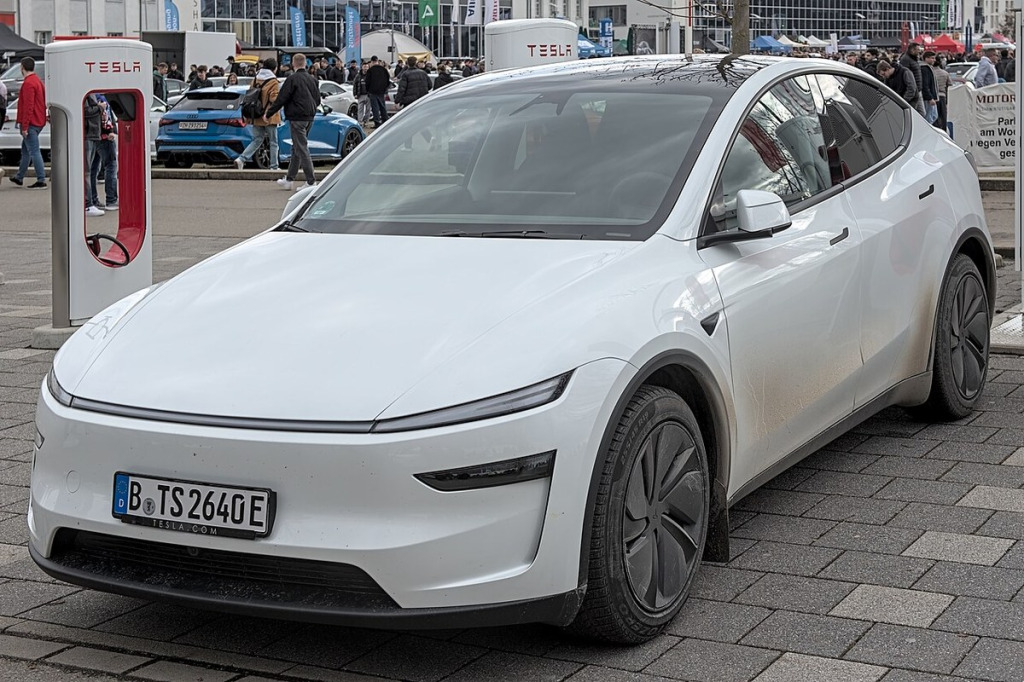 Felgi do Tesla Model Y RWD – koła Gemini 19 i Induction 20 cali