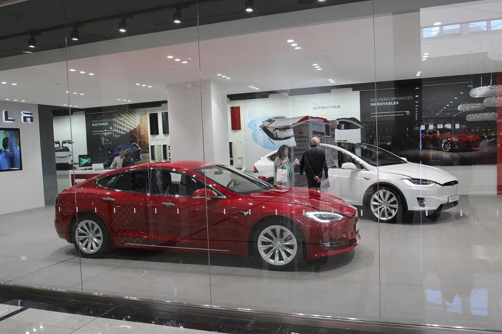 Felgi do Tesla – rozstawy 5x114.3, 5x120, dobór felg i technologie EV