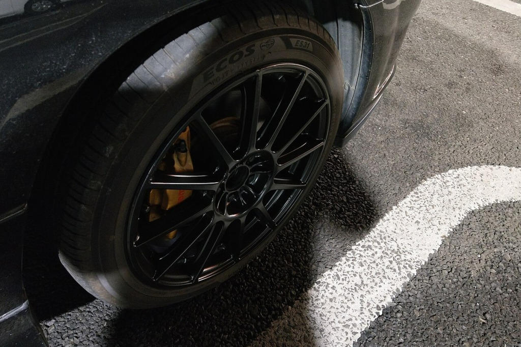 Czujniki TPMS w Subaru oraz prawidłowy moment dokręcania kół M12x1.25
