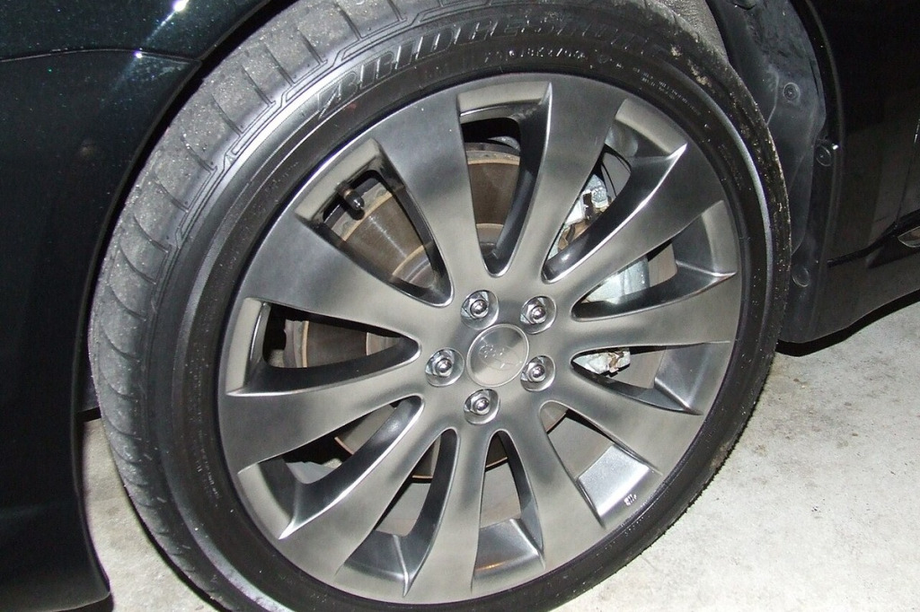 Felgi 18 cali do SEAT – sportowa dynamika w pakietach FR i Cupra