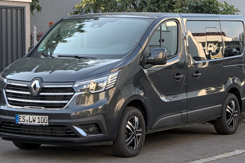 Felgi do Renault Trafic II i III – rozstaw 5x118 vs 5x114.3 w busie