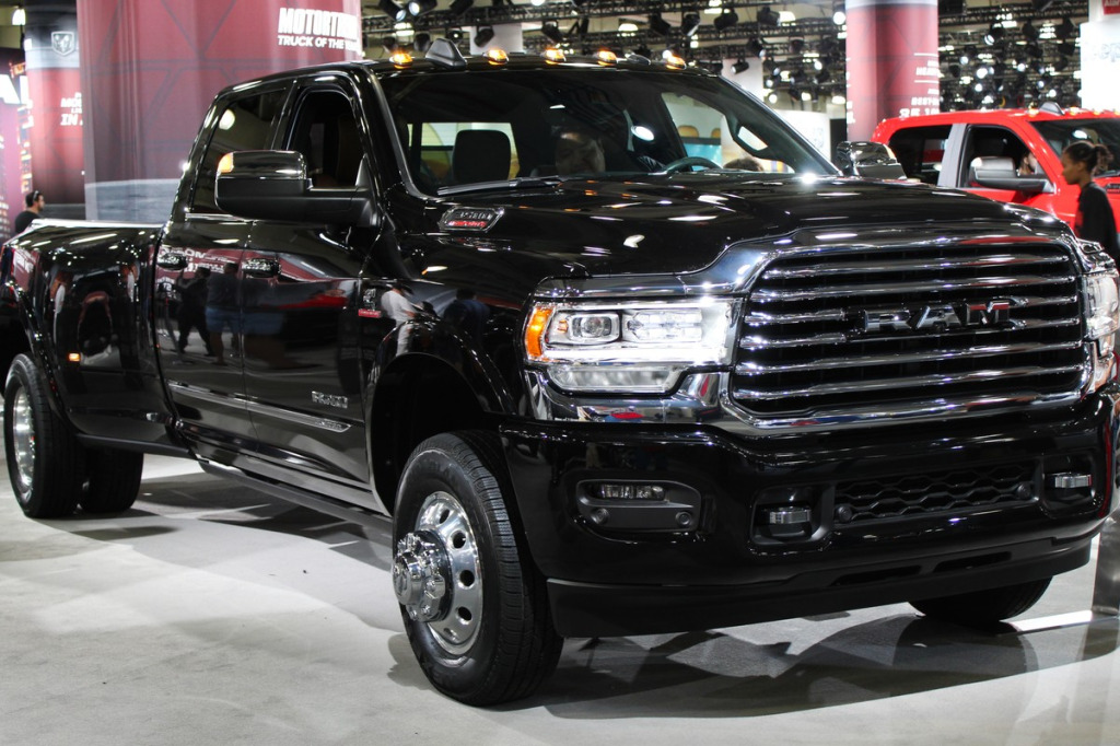 Felgi do RAM 3500 HD SRW – pojedyncze koła tylne i nośność 1650 kg