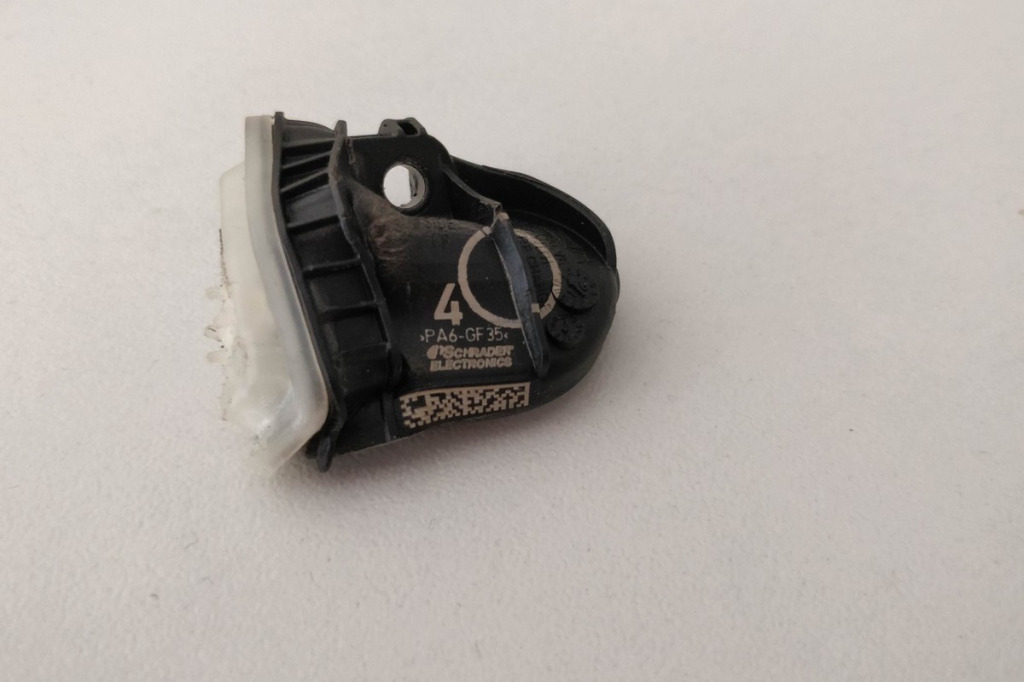 Czujniki TPMS w autach RAM – częstotliwość 433 MHz EU vs 315 MHz USA