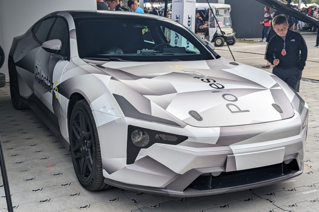 Felgi do Polestar 5 (od 2025/2026) – 4-drzwiowe GT 884 KM, 800V i klejone aluminium