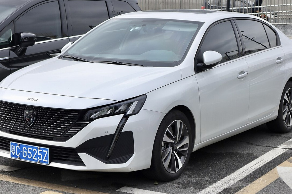 Felgi do Peugeot 408 Fastback (od 2022) – platforma EMP2 V3, rozstaw 5x108 i felgi Monolithe 20"