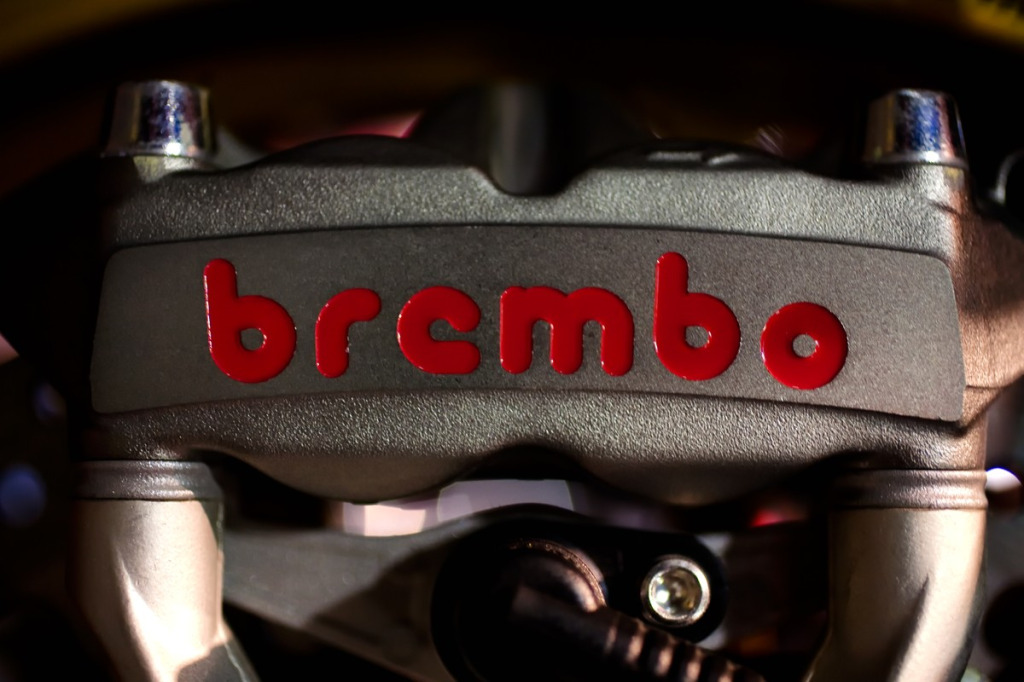 Hamulce wyczynowe Peugeot Sport (Alcon, Brembo) a wskaźnik X-Factor felgi aluminiowej