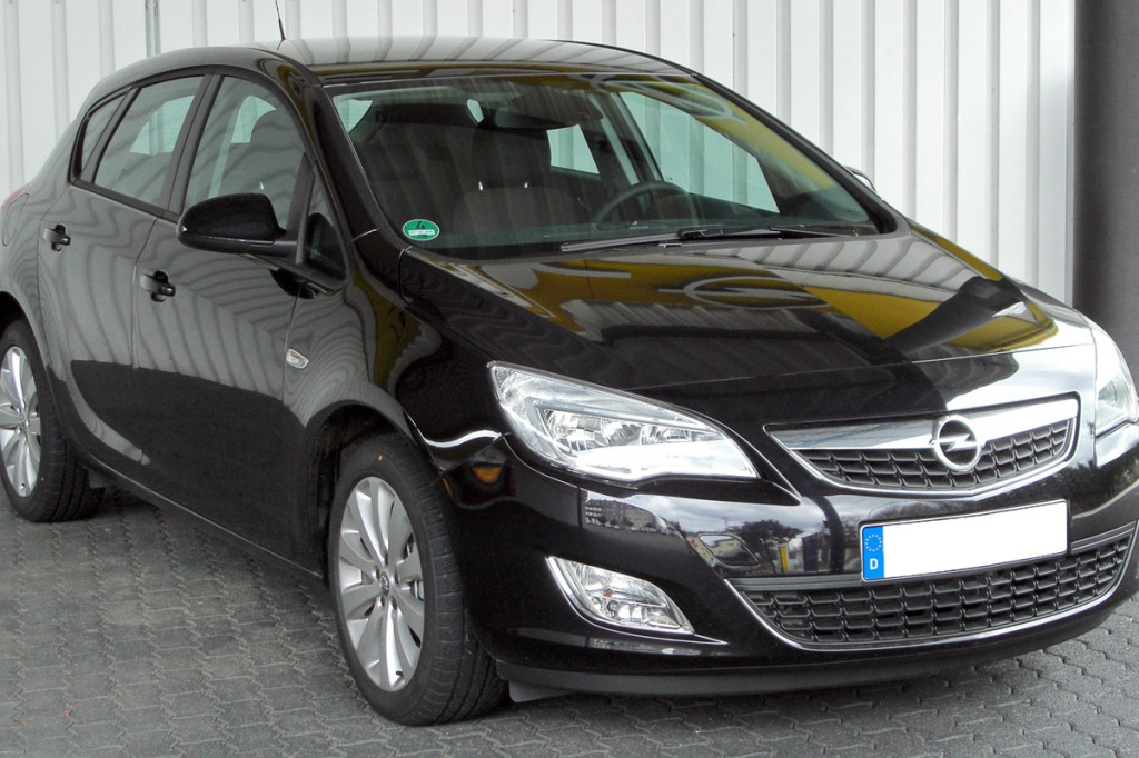 Felgi do Opel Astra J 5x105 – silniki benzynowe 1.4 i 1.6, szpilki piasty