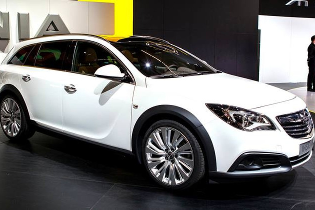 Felgi do Opel Insignia B Country Tourer – napęd AWD Twinster i koła 18–20 cali
