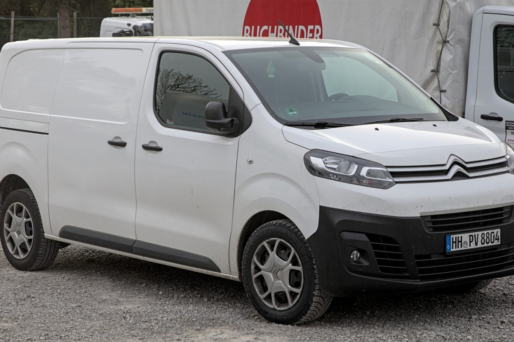 Felgi do Opel Zafira Life i Vivaro C – platforma EMP2, rozstaw 5x108 i nośność Heavy Duty