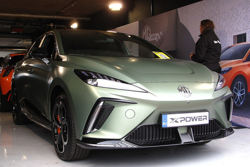 Felgi do MG4 XPOWER AWD (435 KM) – sportowe zaciski Continental 345 mm i koła 18"