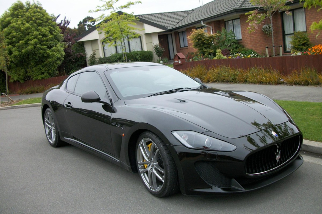 Felgi do Maserati GranTurismo MC Stradale – tarcze CCM Brembo 380 mm, kute koła i wskaźnik X-Factor