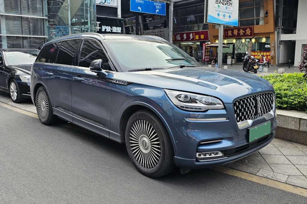 Felgi do Lincoln Aviator Grand Touring PHEV – 494 KM, bateria 13.6 kWh i nośność 900 kg