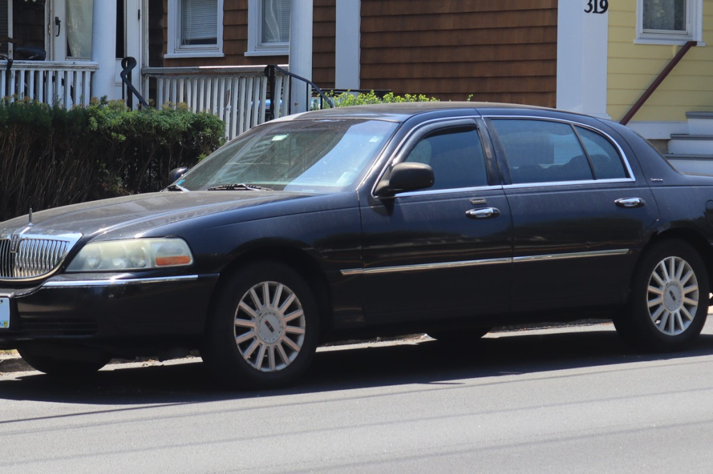 Felgi do Lincoln Town Car III (1998–2011) – platforma Panther, rozstaw 5x114.3 CB 70.5 mm