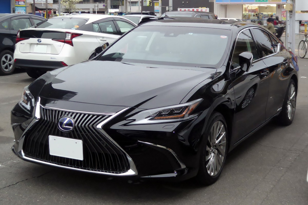 Felgi do Lexus ES VI & VII (od 2012) – hybrydowy sedan, wyciszanie kół 17–19" i rozstaw 5x114.3