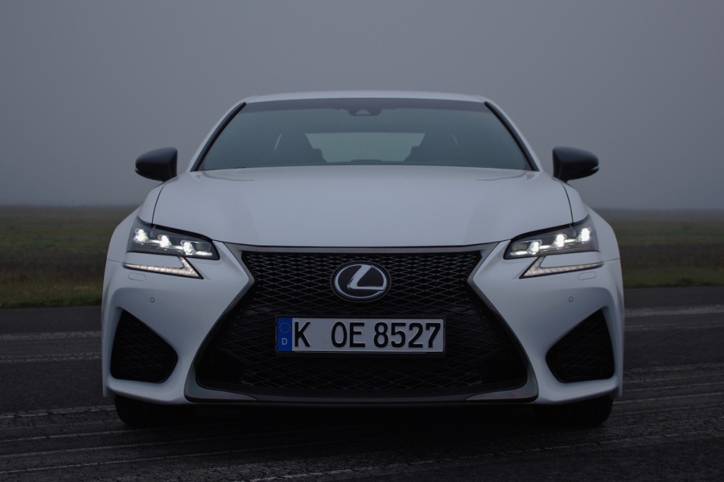 Felgi do Lexus GS F (2015–2020) – supersedan V8, kute monoblocki 19" i Brembo