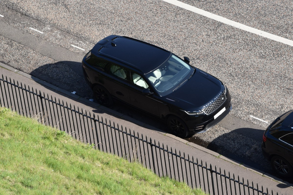 Felgi do Range Rover Velar (od 2017) – zmiana rozstawu na 5x108, piasta 63.4 mm i koła 22"