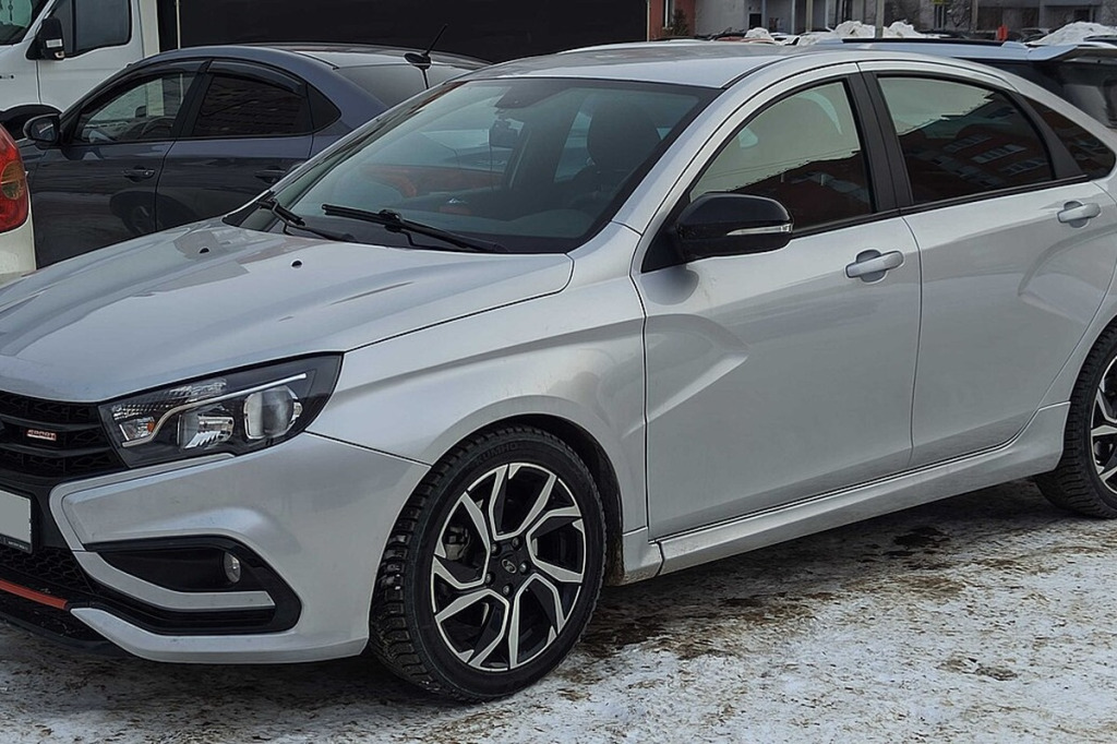 Felgi do Lada Vesta Sport – rozstaw 5x114.3 CB 66.1 mm, koła 17" i tarcze 300 mm
