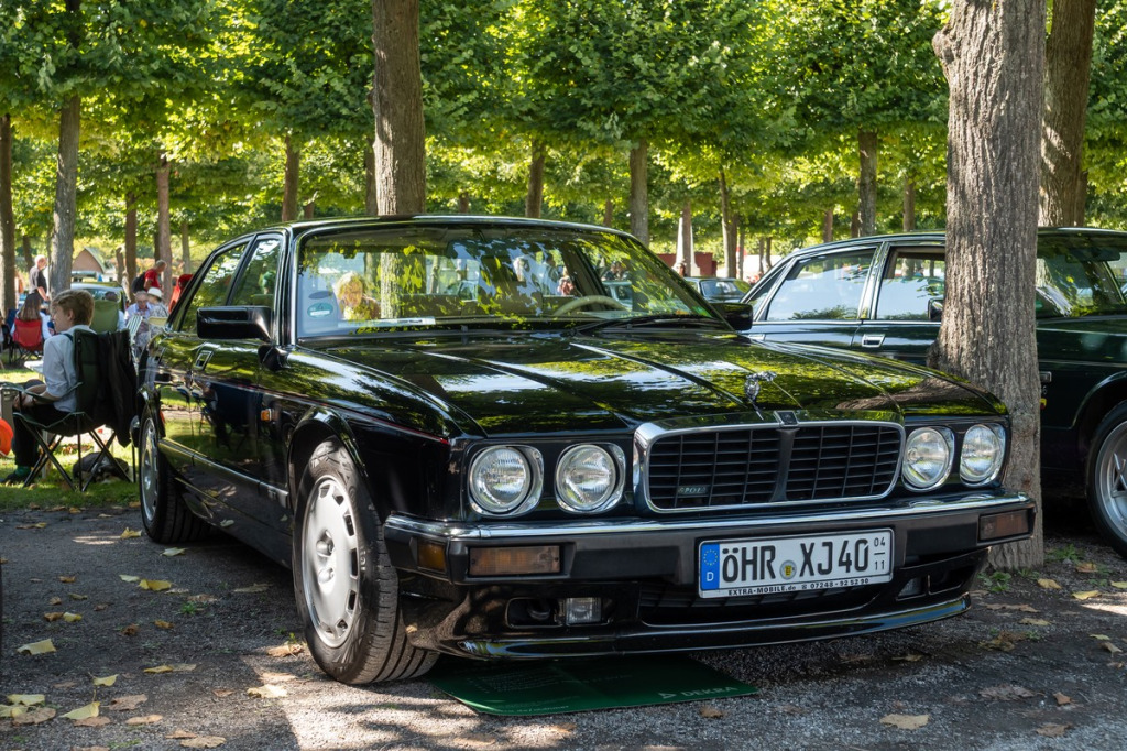 Felgi do Jaguar XJ40 (1986–1994) – klasyczna limuzyna lat 80/90, rozstaw 5x120.65 CB 73.9 mm, koła 15–16"