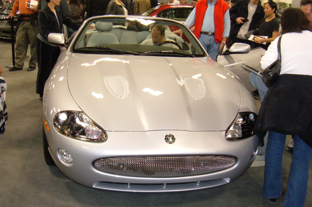 Felgi do Jaguar XKR-S (2011–2014) – 550 KM, prędkość 300 km/h, kute felgi 20" Vulcan, hamulce 380 mm