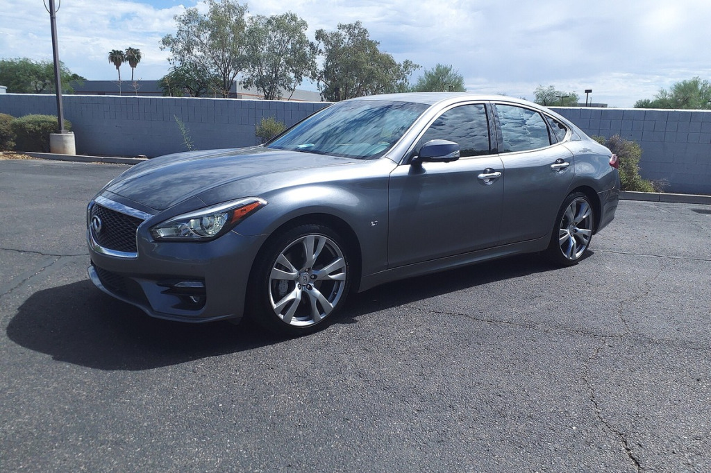 Felgi do Infiniti Q70 i M 2010–2019 Y51 – luksusowa limuzyna V6 V8, koła 18 i 20'