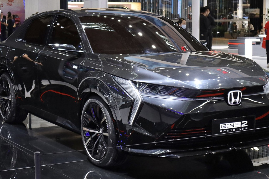 Felgi do Honda e 2020–2024 EV – miejski napęd RWD, asymetria osi Staggered, 16–17"