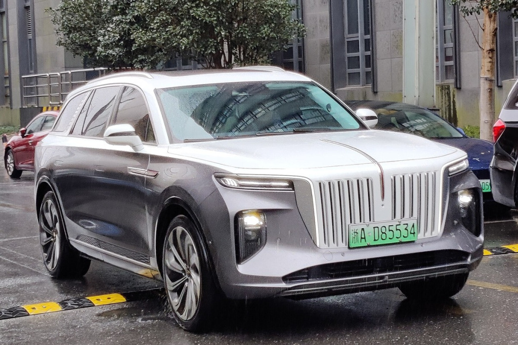 Ekstremalna nośność kół w Hongqi E-HS9 (DMC 3.25t) – certyfikacja 1000–1050 kg