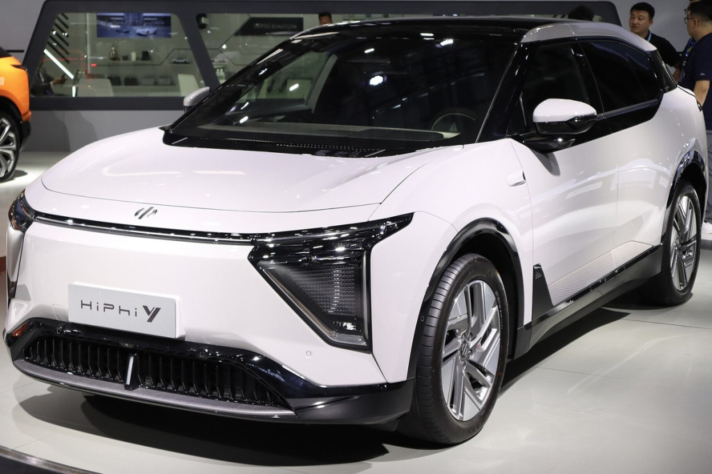 Felgi do HiPhi Y od 2023 – elektryczny SUV z drzwiami skrzydłowymi, koła 20 i 21'