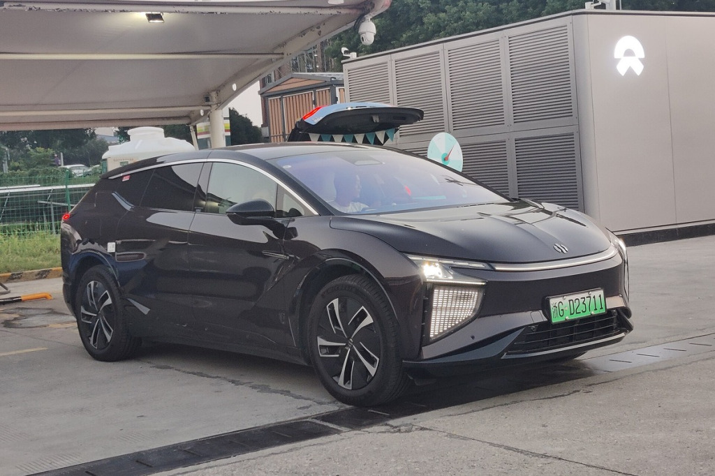 Otwór centrujący CB 67.1 mm w HiPhi – precyzja Hub-Centric a prędkości autostradowe
