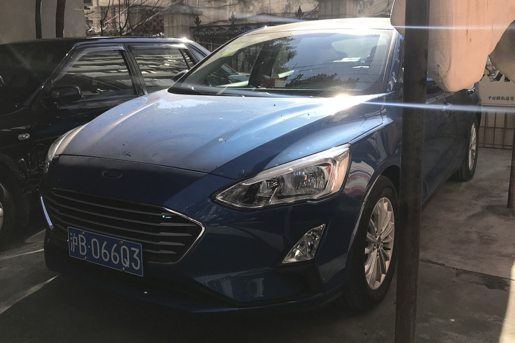 Felgi do Ford Focus Mk4 – rozstaw 5x108, koła 17'–19' i platforma C2