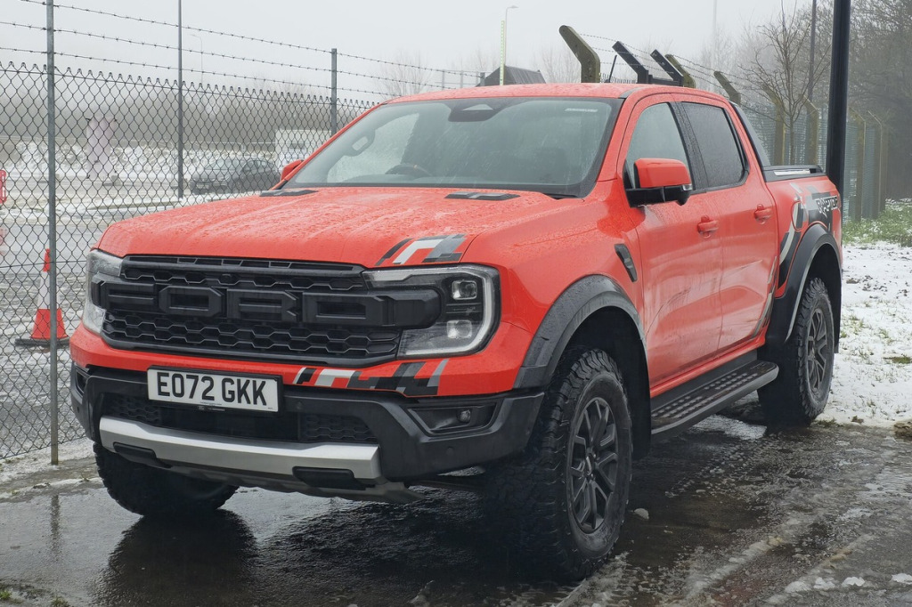 Felgi do Ford Ranger Raptor V6 – rozstaw 6x139.7, CB 93.1 mm, nakrętki M14x1.5