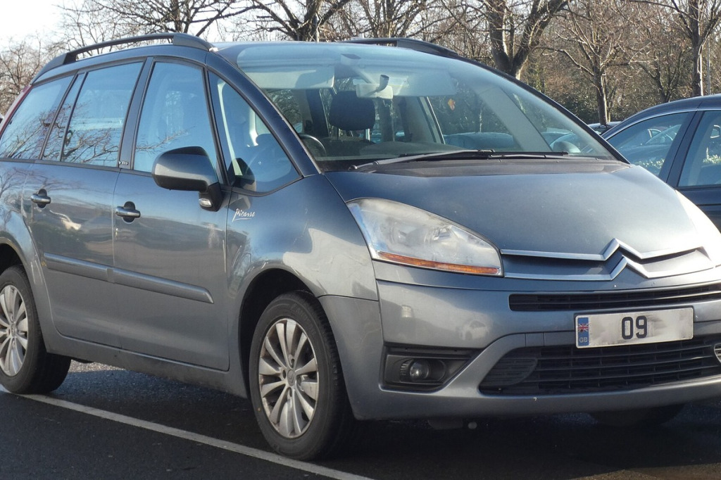Felgi Citroën C4 Picasso i Grand Picasso – różnice 4x108 (I gen.) a 5x108 EMP2 (II gen.)