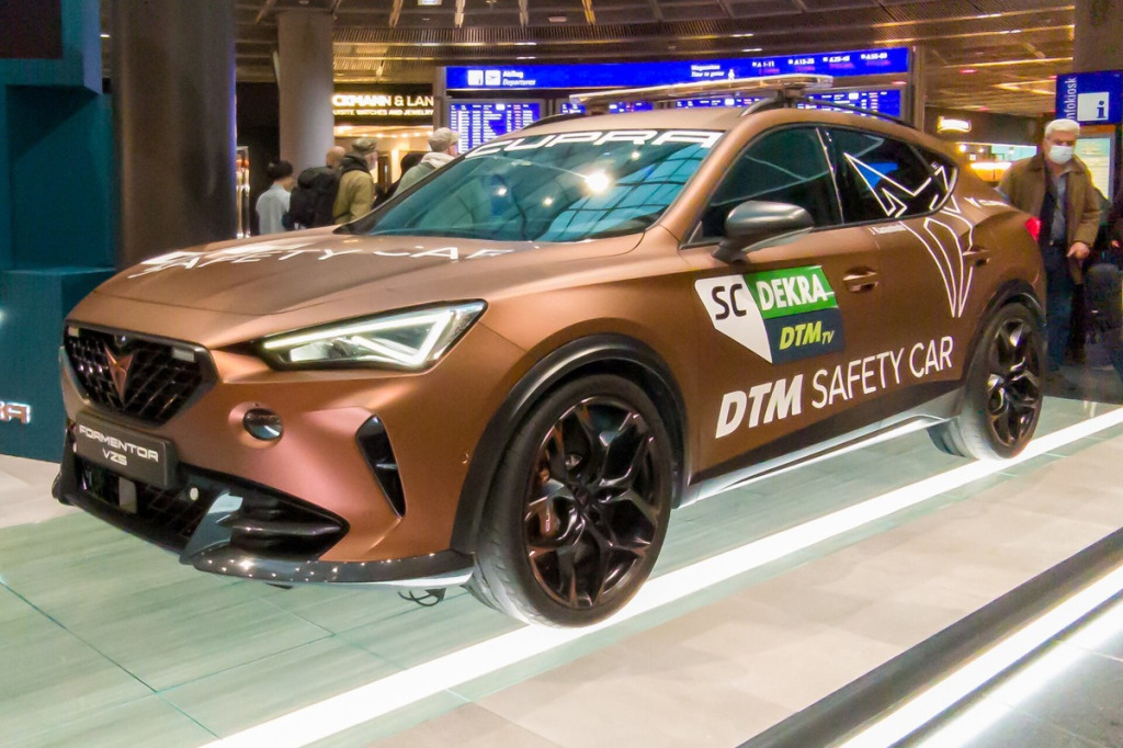 Felgi do Cupra Formentor VZ5 2.5 TFSI – zaciski Akebono 375 mm, koła 20 cali i profil szprych