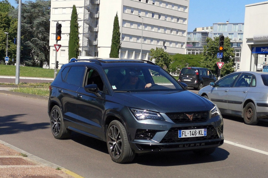 Średnice 19' i 20' w modelach Cupra: precyzja prowadzenia, masa koła i komfort jazdy