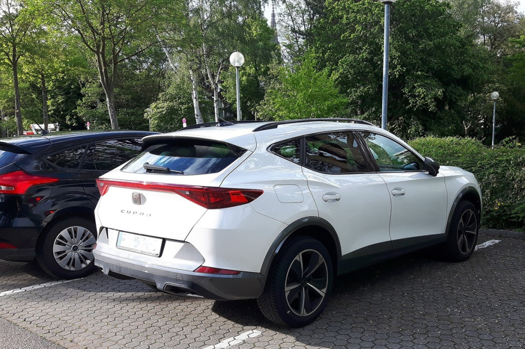 Homologacja i certyfikaty TÜV / KBA dla felg Cupra: gwarancja ASO i legalność modyfikacji