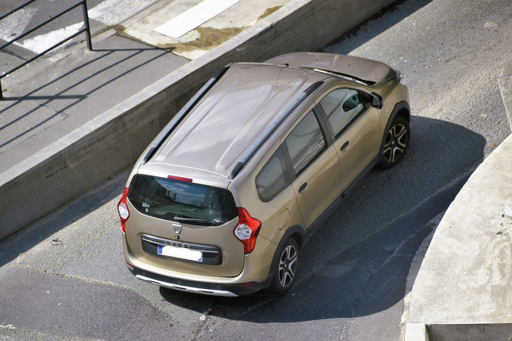 Felgi do Dacia Lodgy i Lodgy Stepway (2012–2022) – rozstaw 4x100, koła 15' i 16', CB 60.1